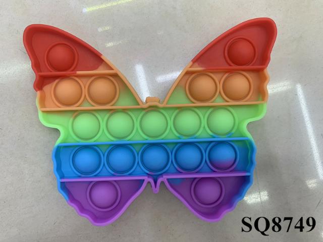 PLASTIC TOYS (P-45)(P-6)