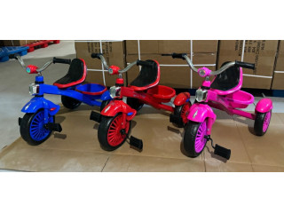 TRICYCLE