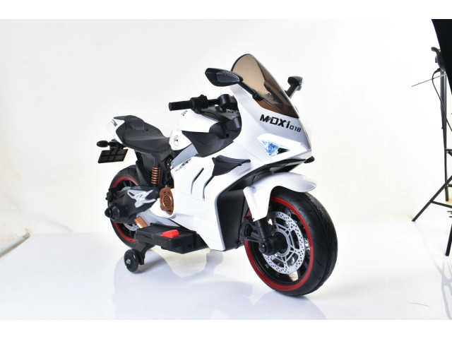 CHILDREN BO RIDE ON MOTORCYCLE