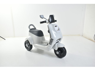 CHILDREN BO RIDE ON MOTOCYCLE CHILDREN BO RIDE ON MOTOCYCLE