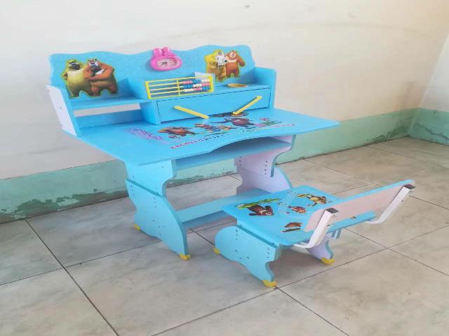 LEARNING TABLE