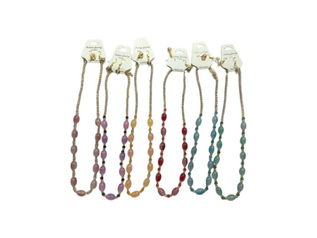 NECKLACE AND EARINGS