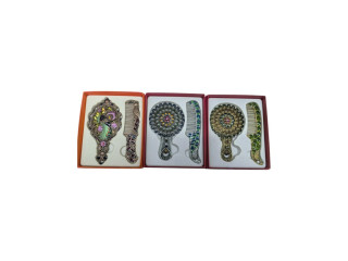   طقم مراة ومشط