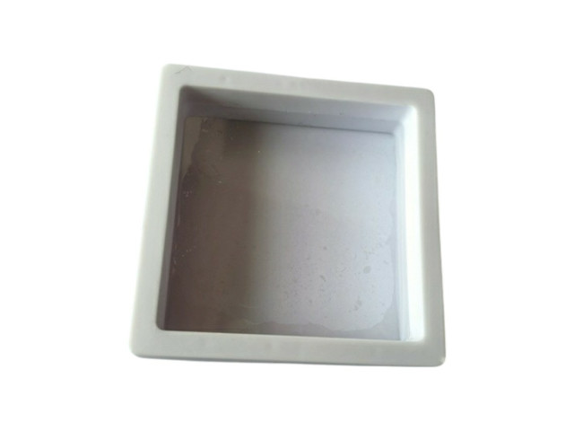 WHITE GIFT BOX
