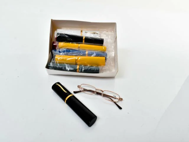 GLASSES (P-57) GLASSES (P-57)